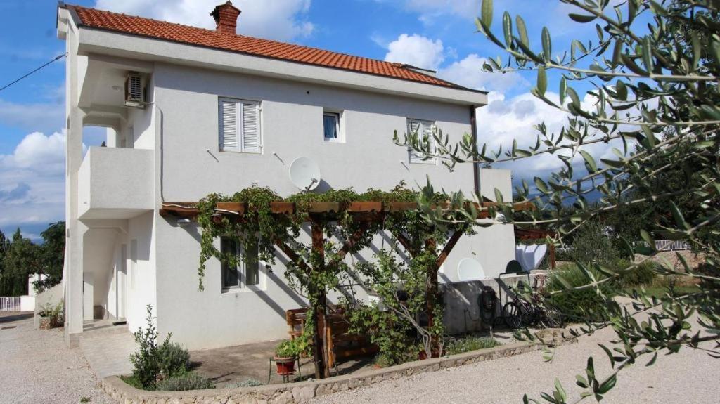 Apartment Mira 3 Klimno Exterior photo